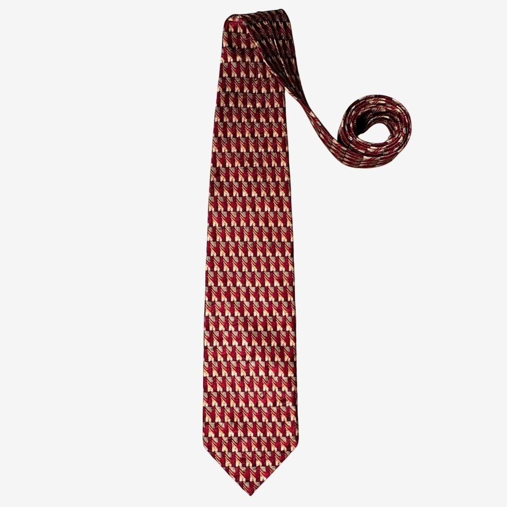 Jos A Bank Necktie 100% Silk Handsewn Geometric‎ Red Beige USA Made